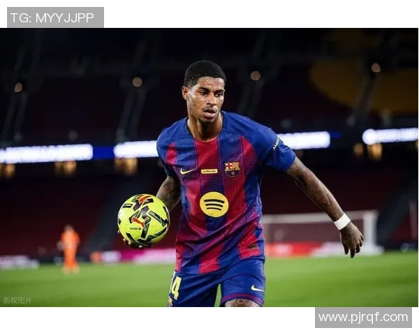 巴萨确认买断拉什福德：7球9助力诺坎普，成锋线肯定中心